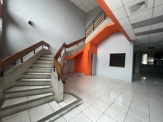 EDIFICIO EN ALQUILER O VENTA EN CERCANÍAS PASEO COLON in Escazú, San José — $7,500 - Photo 3 of 13