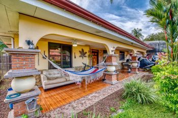 Descubre esta hermosa propiedad en el corazón de Jacó in Jacó, Garabito, Puntarenas — $345,000 - Photo 2 of 22