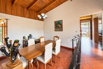 Casa en venta en La Guaria, Moravia | Arquitectura, amplitud y jardín in San Vicente, Moravia, San José — $345,000 - Photo 2 of 21