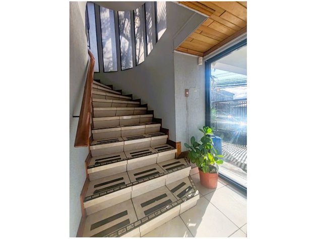 VENDO EDIFICIO EN LOS YOSES. en Zapote, San José — $550,000 - Foto 2 de 20