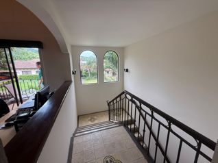 VENTA DE CASA PARA VIVIR SANTA ANA A LO GRANDE | ORO SOL, PIEDADES in Piedades, Santa Ana, San José — $675,000 - Photo 3 of 38