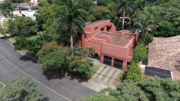 Venta de Casa en Pozos de Santa Ana. RAH 26-1902 en Pozos, Santa Ana, San José — $900,000