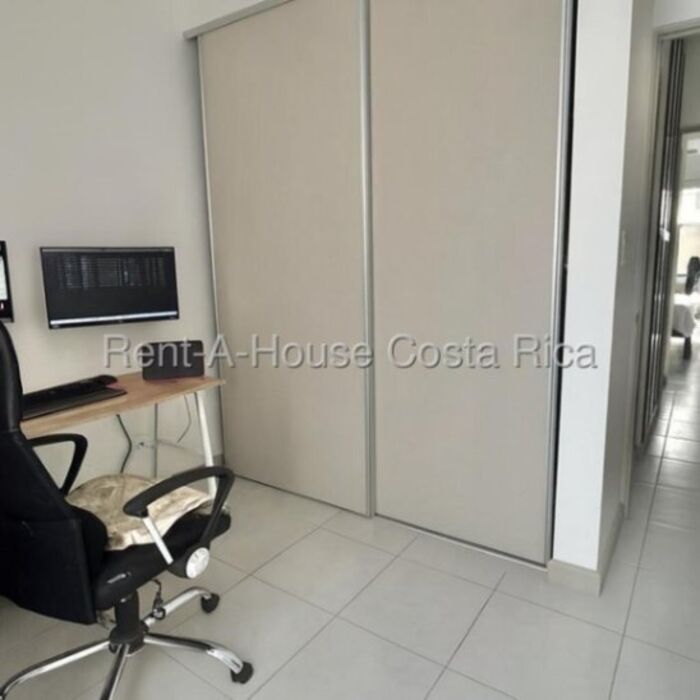 Venta de Casa en San Antonio de Alajuela. RAH 26-1403 in San Antonio, Alajuela — $139,000 - Photo 3 of 11