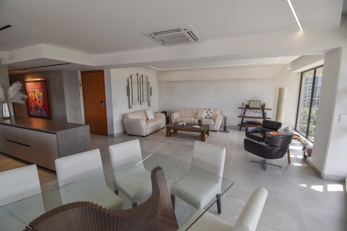 Exclusivo Apartamento de 3 Habitaciones en Nunciatura in Pavas, San José — $750,000 - Photo 2 of 32