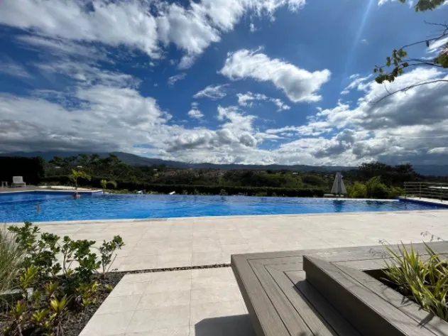ALQUILER DE CASA ,SAN ANTONIO ALAJUELA $1200 COD# 26-21 en San Antonio, Alajuela — $1,200