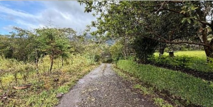 GRAN OPORTUNIDAD DE INVERSIÓN: LOTE DE 7.059 M² EN SAN ISIDRO en San José, San Isidro, Heredia — ₡ 162 000 000 - Foto 3 de 10