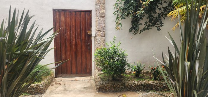 Casa de cuatro habitaciones en Escazú con vistas espectaculares en San Rafael, Escazú, San José — $485,000 - Foto 2 de 35