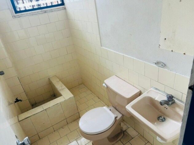 Bodega en venta en Guadalupe – Espacio ideal para hacer crecer tu negocio in Guadalupe, Goicoechea, San José — $270,000