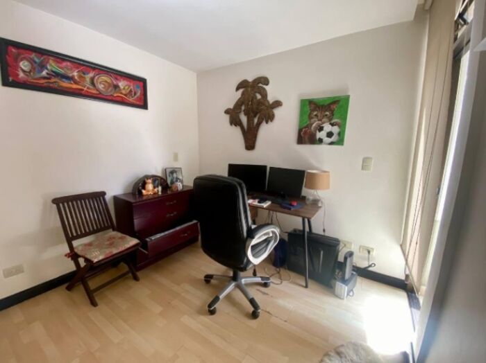 Venta de apartamento en primer piso en Avalon Country Santa Ana in Uruca, Santa Ana, San José — $165,000