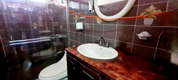 VENDO CASA DE 1 PLANTA EN RESIDENCIAL CON VIGILANCIA EN MONTES DE OCA en Mercedes, Montes De Oca, San José — $500,000 - Foto 5 de 9