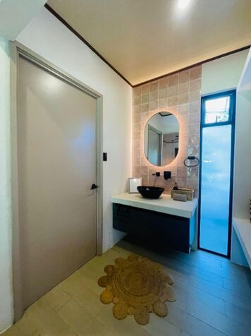 Casa de la playa a la venta en Puerto Viejo en Cahuita, Talamanca, Limón — $250,000