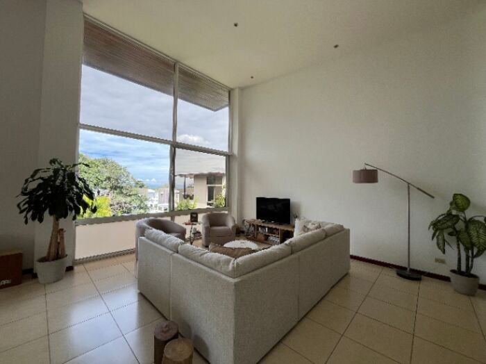 Viva con amplitud y elegancia en el entorno más verde de Santa Ana in Pozos, Santa Ana, San José — $230,000