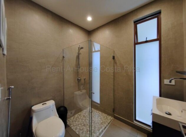 Venta de Casa en Montes de Oca-San Pedro.  in San Pedro, Montes De Oca, San José — $575,000