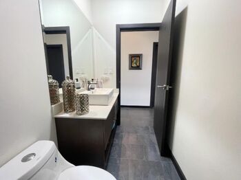 Amplio departamento  en San Rafael, Escazú, San José — $275,000 - Foto 4 de 16
