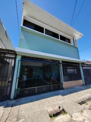 Venta de 4 Apartamentos en San Antonio de Alajuela.  en San Antonio, Alajuela — ₡ 90 000 000