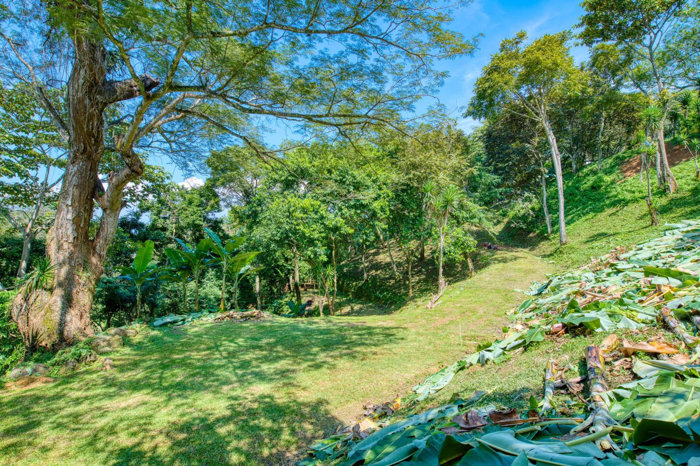 Venta de Lote de Desarrollo en Bosques de Mora en Colón, Mora, San José — $350,000