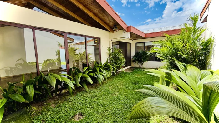 Sale single-story house in La Guaria Condominium, Moravia in San Vicente, Moravia, San José — $540,000