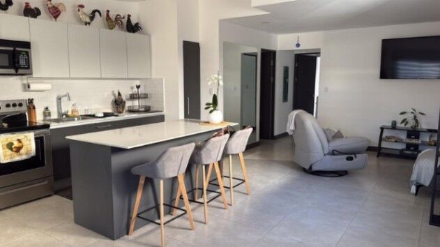 Se alquila moderno apartamento amoblado en San Francisco de Heredia 26-163 en San Francisco, Heredia — $1,100