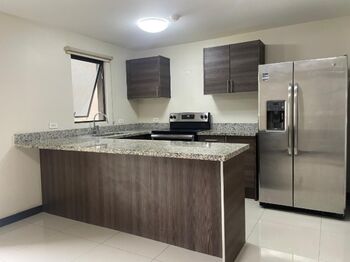 🏡 Apartamento en Condominio –  Brasil de Santa Ana 26-940 in Brasil, Santa Ana, San José — $185,000 - Photo 4 of 13