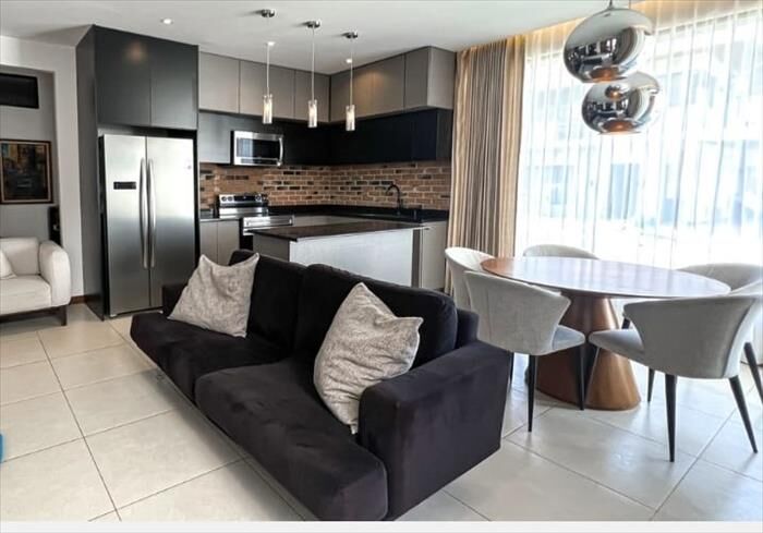 VENTA DE EDIFICIO CON DOS CASAS DUPLEX, ALAJUELA, GRECIA, MONTEZUMA en Grecia, Alajuela — $285,000