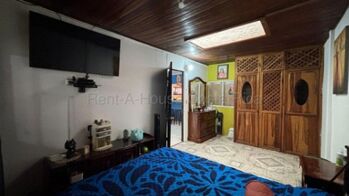 MLS-26-1892 LS VENTA CASA LA UNION CARTAGO CONTACTENOS AL # 86127562 in Concepción, La Unión, Cartago — 48 000 000 ₡ - Photo 4 of 9