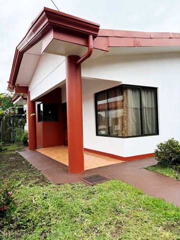 🏡 Hermosa Casa en venta en el centro de Grecia, Alajuela en Grecia, Alajuela — ₡ 125 000 000