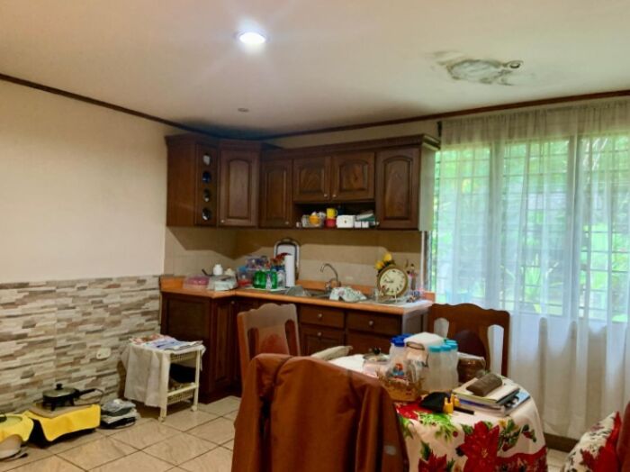 PROPIEDAD CON CASAS Y APARTAMENTOS EN SABANILLA.  in Sabanilla, Montes De Oca, San José — ₡ 530 000 000