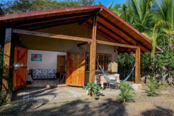 HERMOSA CASA EQUIPADA EN PLAYA HERMOSA en Jacó, Garabito, Puntarenas — $187,000 - Foto 4 de 13