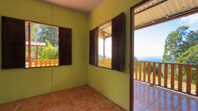 CABANA DE MONTANA CON VISTA AL VALLE EN QUEBRADAS, PEREZ ZELEDON in San Isidro De El General, Pérez Zeledón, San José — $59,999