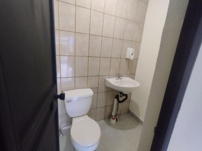 Alquiler de Local Comercial en Heredia. RAH 26-481 in Heredia — $3,600