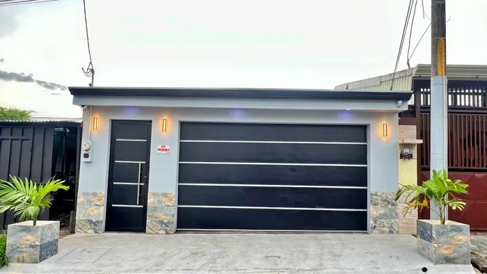 Venta casa remodelada con acabados modernos, Turrúcares. (FAU) in Turrúcares, Alajuela — ₡ 65 000 000