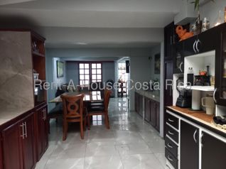 Venta de Casa en Mata de Plátano, Guadalupe con 4 Habitaciones #26-1417 GS en Mata de Plátano, Goicoechea, San José — $184,000 - Foto 5 de 9