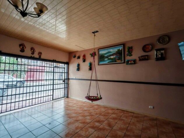 Se vende casa en Merced San José 26-347 in Merced, San José — ₡ 87 000 000