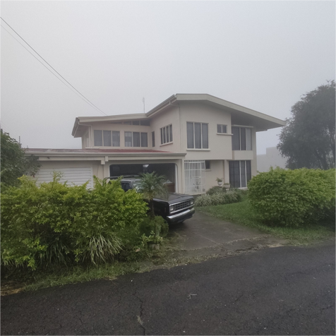 Casa en Venta en Barva de Heredia, Hermosa y Amplia Casa 5PDN8278302 in San Pablo, Barva, Heredia — ₡ 185 000 000
