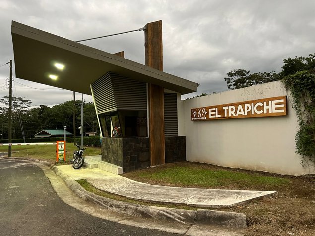 VENTA Lote con vista al volcán, condominio en La Fortuna in La Fortuna, San Carlos, Alajuela — ₡ 40 600 000 - Photo 3 of 18