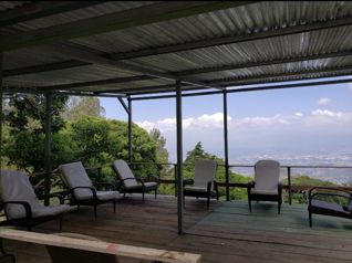 Gran oportunidad de venta  HOSTEL en las montañas de  Santa Ana en Santa Ana, San José — $900,000 - Foto 5 de 17