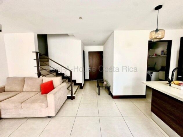 CASA EN VENTA EN SANTA ANA SAN JOSÈ en Santa Ana, San José — $290,000