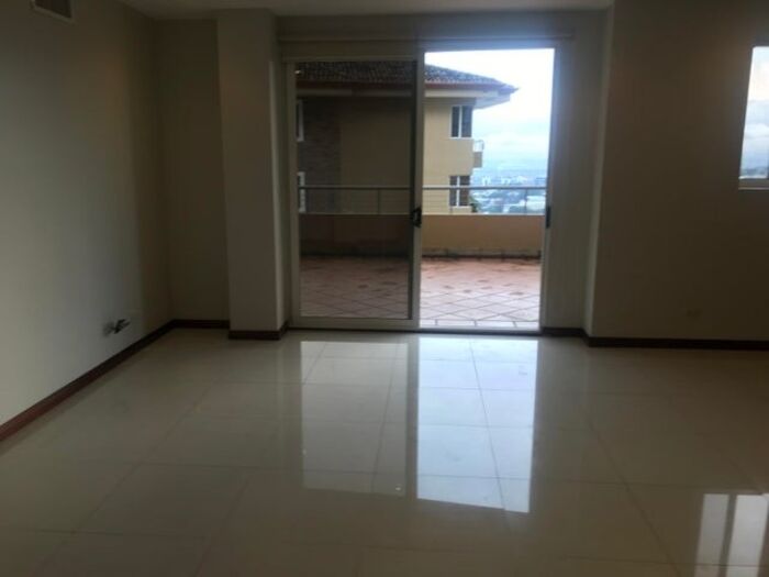 Se vende apartamento para inversión en condominio de San Rafael Escazú 25-696 in San Antonio, Escazú, San José — $450,000