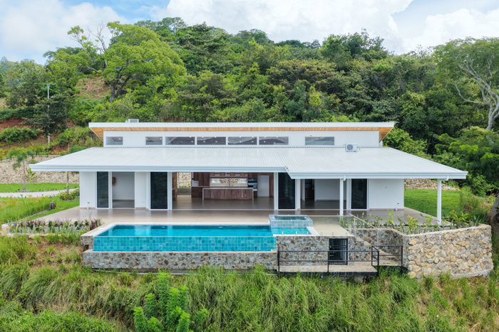 Brand-New Home for Sale in Vista Guácimo, Atenas  | 180° Views in San José, Naranjo, Alajuela — $1,250,000