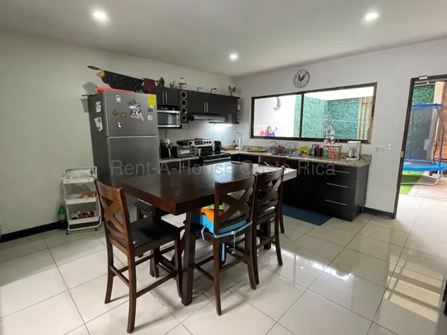 Casa en venta en condominio privado | ₡79.000.000 | MLS #27-1039 en San Miguel, Desamparados, San José — ₡ 79 000 000 - Foto 3 de 20