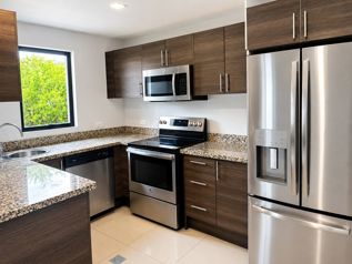 Apartamento con 3 habitaciones con aire acondicionado y 2 parqueos en Brasil, Santa Ana, San José — $190,000 - Foto 4 de 16