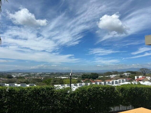 Se alquila apartamento en Escazú San José 26-1070 in San Rafael, Escazú, San José — $1,400