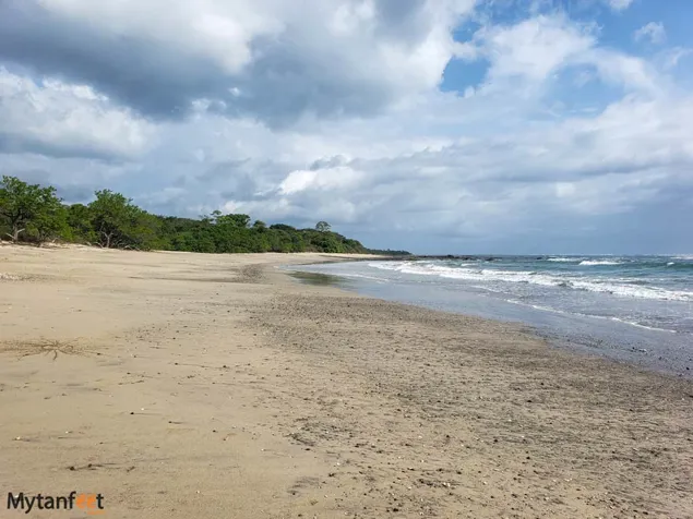 Lot for Sale Facing Lagartillo Beach, Guanacaste in Santa Cruz, Guanacaste — $3,880,000 - Photo 2 of 4