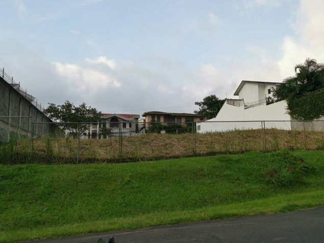 Lote en venta en Cariari de Heredia, Uso residencial.  5PJG9846419 in San Vicente, Moravia, San José — $270,000