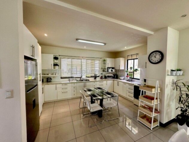 VENDO CASA EN CONDOMINIO VISTAS DE ALTA MONTE. CURRIDABAT. in Granadilla, Curridabat, San José — $568,000