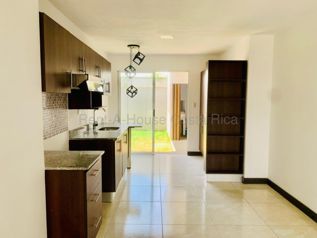 Venta de Casa en El Guarco-El Tejar, Cartago. RAH 27-468 in El Tejar, El Guarco, Cartago — 65 000 000 ₡ - Photo 5 of 13