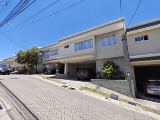Venta de casa moderna con patio y vistas en Moravia #26-1886 GS
