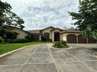 Espectacular casa de lujo en Santo Domingo de Heredia in Santo Domingo, Heredia — $1,575,000 - Photo 2 of 70
