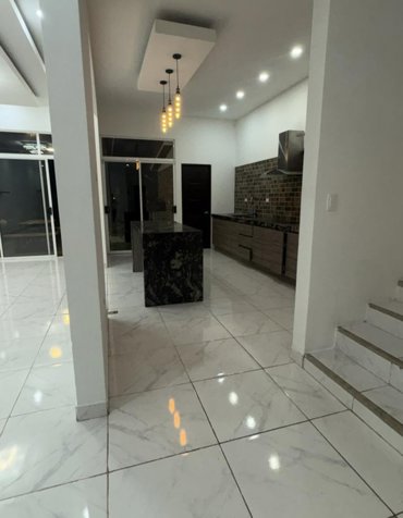 Casa  Moderna- amplia e Independiente en San Rafael in San Rafael, Heredia — $275,000 - Photo 3 of 14