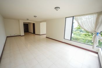 Apartamento de 3 Habitaciones en Bello Horizonte de Escazú en San Rafael, Escazú, San José — $295,000 - Foto 5 de 17
